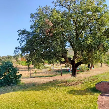 مزرعة للإقامة Casa Rural Camino Del Alentejo