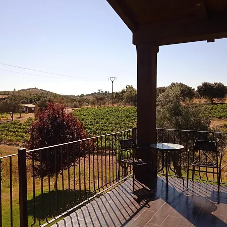 Farm stay Casa Rural Camino Del Alentejo
