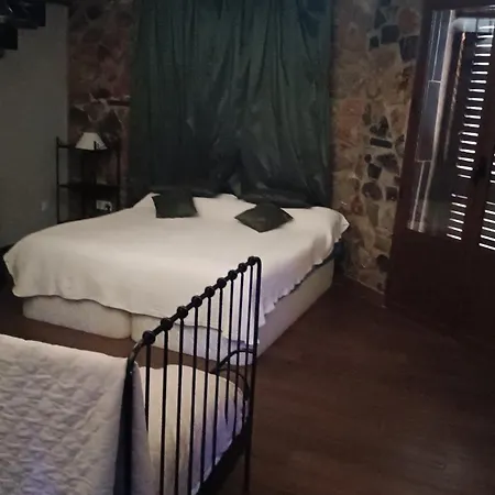 Casa Rural Camino Del Alentejo * La Codosera
